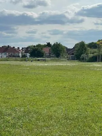 Photo de Gainsborough Gardens Recreation Ground