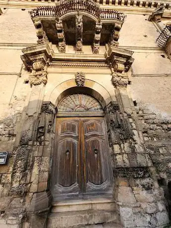 Photo de Palazzo Napolino Tommasi Rosso