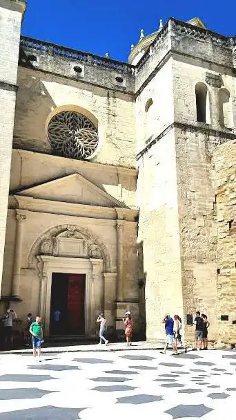 Photo de Collégiale Saint Sauveur
