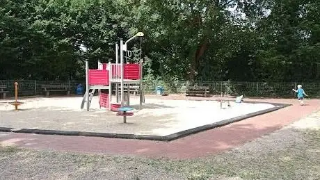 Photo de Spielplatz Krähnockenstraße