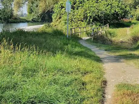 Photo de Punto Fi Pic Nic NEL PARCO DEL FIUME SERIO