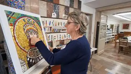 Photo de Mosaic Art School
