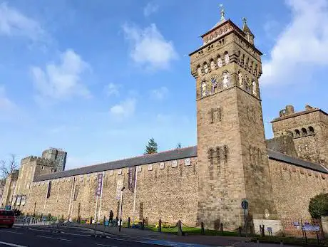 Photo de Firing Line Cardiff Castle Museum of the Welsh Soldier