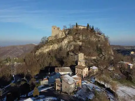 Photo of Château de Canossa