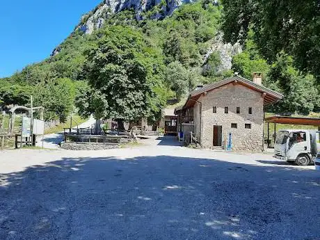Photo de Rifugio San Giovanni Al Monte