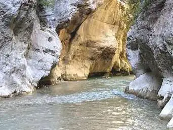Photo de Les Gorges du Toulourenc