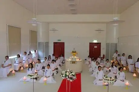 Photo de Wat Phra Dhammakaya Stockholm