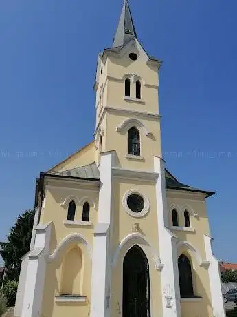 Photo de Church of Sts. Peter and Paul