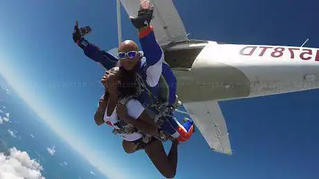 Photo de Air Hummingbird Skydiving