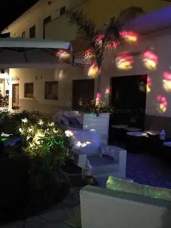 Photo de Cucaracha Village Disco Club