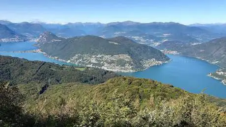 Photo de Punto panoramico Monte Pravello