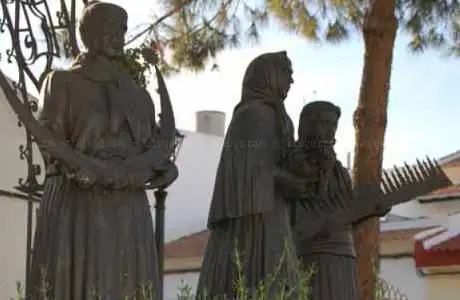 Photo de Monumento a las Abuelas Almonteñas