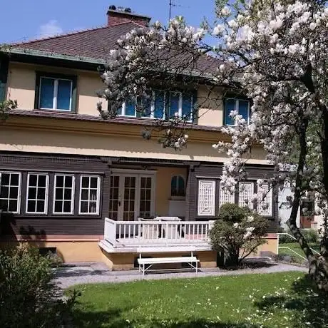 Photo of Dr. Karl Renner-Museum für Zeitgeschichte