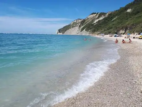 Photo de Mezzavalle Beach