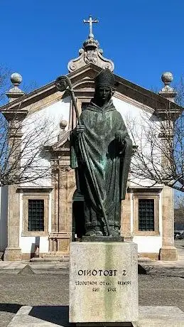 Photo de Estátua de São Teotónio