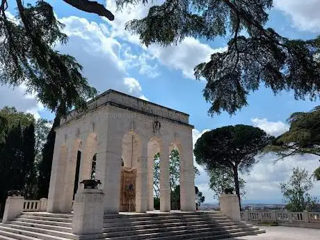 Photo de Mausoleo Ossario Garibaldino
