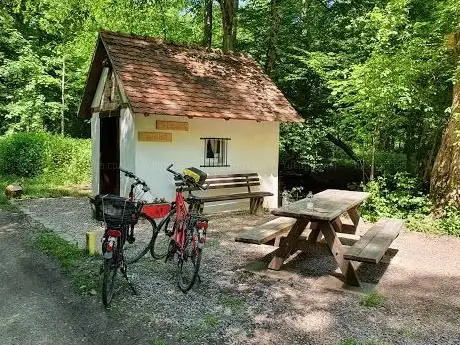 Photo de Waldbibliothek Sauhäusle Windschläg