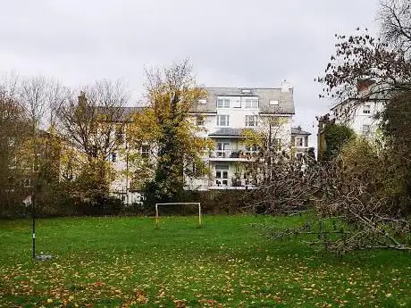 Photo de Fox Hill Playing Field