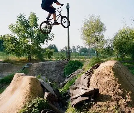 Photo de Dirtpark Plesching  BMX-Bahn