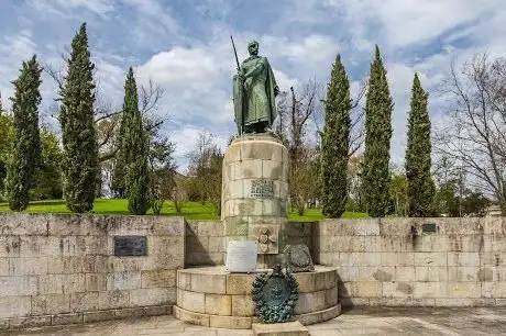 Photo de Statue du roi Afonso Henriques