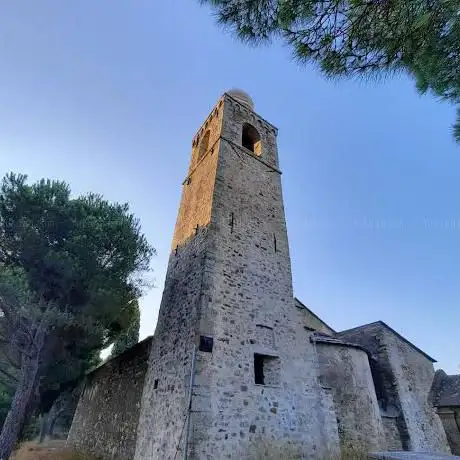 Photo de St. Anthony Church (Costarainera)