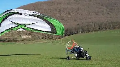 Photo de BIZIFLY vuela en Navarra en biplaza parapente paramotor