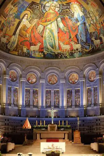 Photo de Basilica of Saint Terese of Lisieux