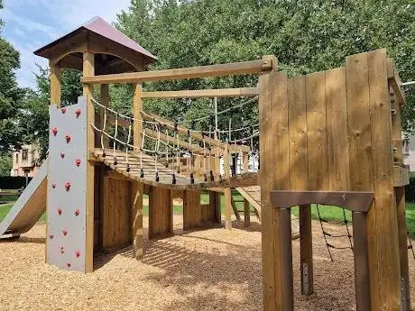 Photo de Spielplatz Brabanter Straße