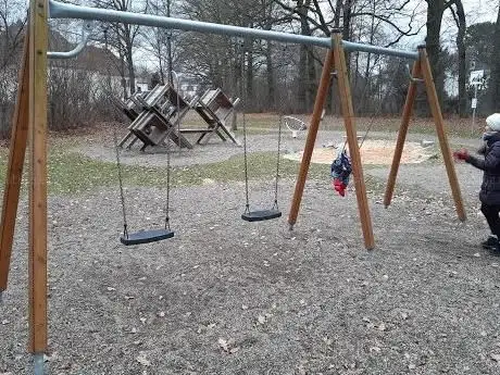 Photo de Spielplatz Dr.-Hans-Richter-Straße
