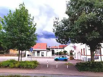 Photo de EinÃ¶der Dorfplatz