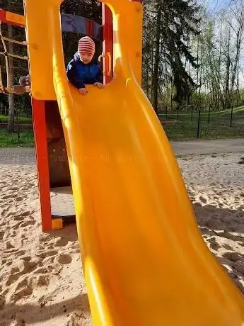 Photo de Spielplatz 