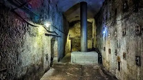 Photo de Felsengänge unterirdisch
