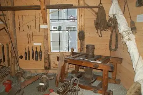 Photo de Skipsbyggjarmuseet Skaalurensamlinga