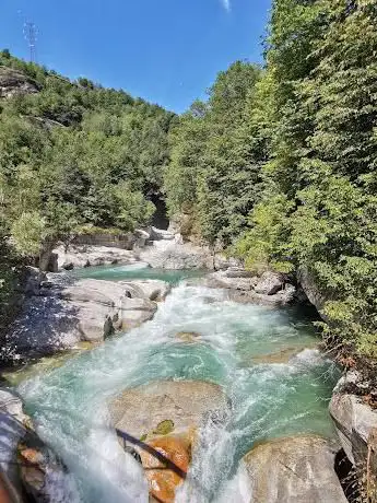 Photo de Sorgente del fiume Lambro