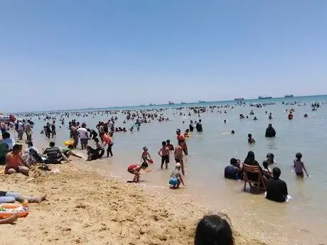 Photo de شاطئ السويس العام