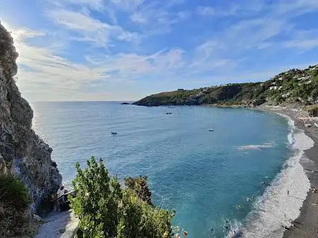 Photo de Spiaggia libera
