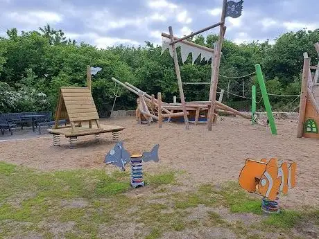 Photo de Spielplatz Menden (Knochen Brecher)