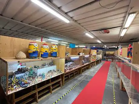 Photo de Museo robot e lego