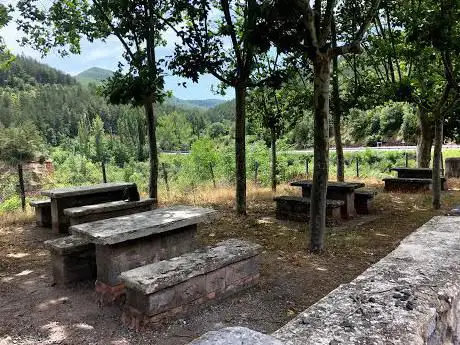 Photo de Area Descanso Fuente Canillas