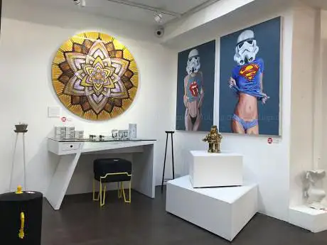 Photo de Oink GalleryðŸ·