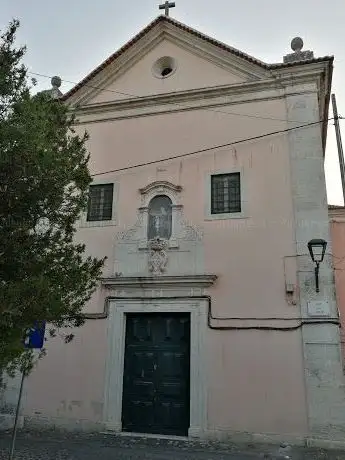 Photo de Church Santa Teresa de Jesus de Carnide