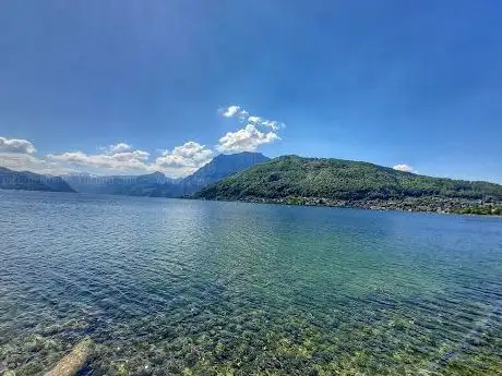 Photo de Badeplatz Segelschule Gmunden
