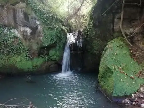 Photo de Cascatelle sul Rio Maltempo