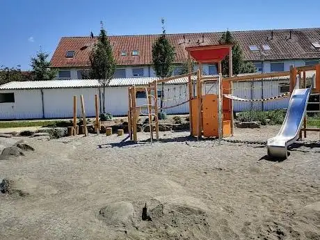 Photo de Spielplatz Luidolphweg I