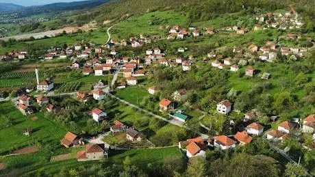Photo de Pogled na koritnik sa dzamije