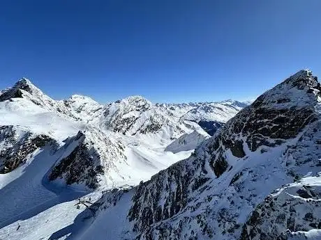 Photo de Bergstation Schaufeljoch