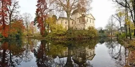 Photo de Insel im Schlosspark Eller