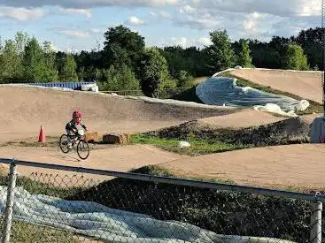 Photo of Milton BMX - Track 2000