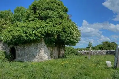 Photo de Ticrohan Castle Ruins