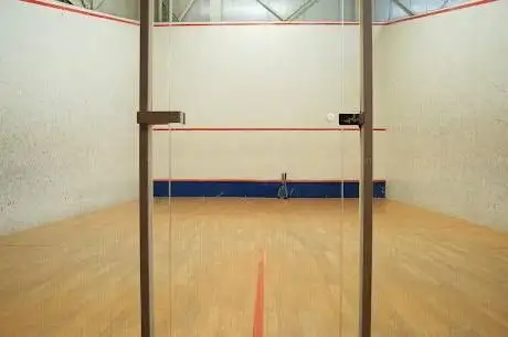 Photo de Tennis und Squash Center